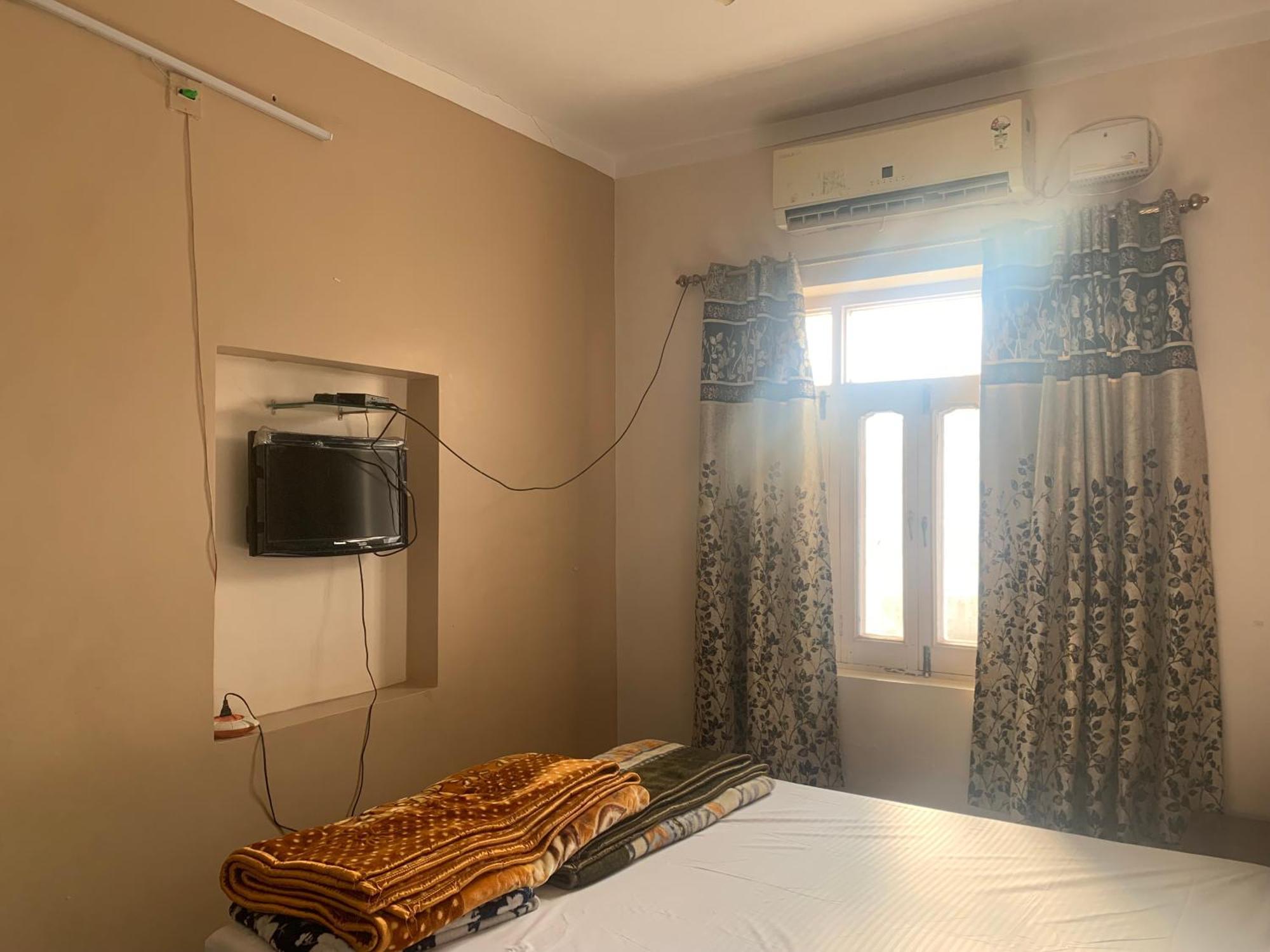 Moon Haveli Hotel Bikaner Ngoại thất bức ảnh